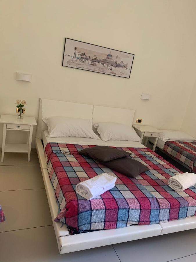 Hotel Poerio Νάπολη Εξωτερικό φωτογραφία