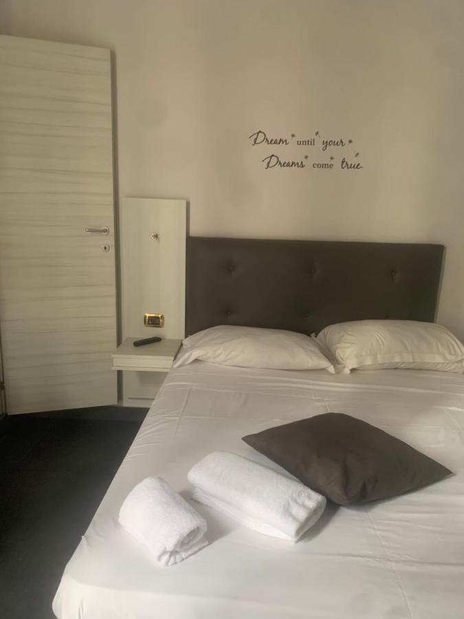 Hotel Poerio Νάπολη Εξωτερικό φωτογραφία