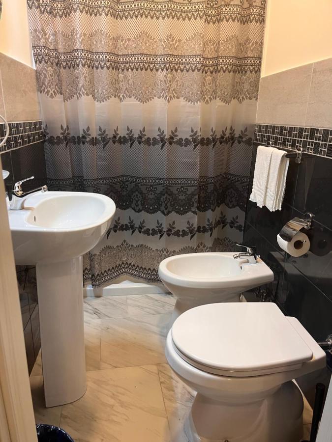 Hotel Poerio Νάπολη Εξωτερικό φωτογραφία