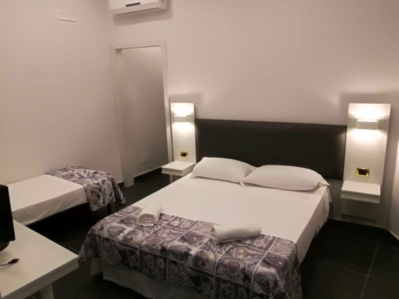 Hotel Poerio Νάπολη Εξωτερικό φωτογραφία